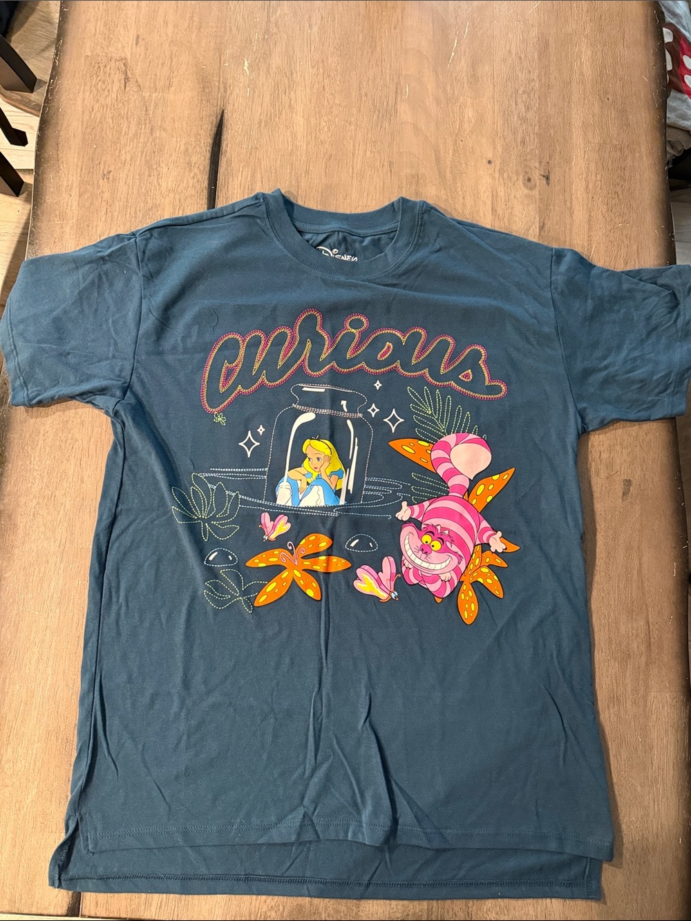 Disney Alice in Wonderland tee small